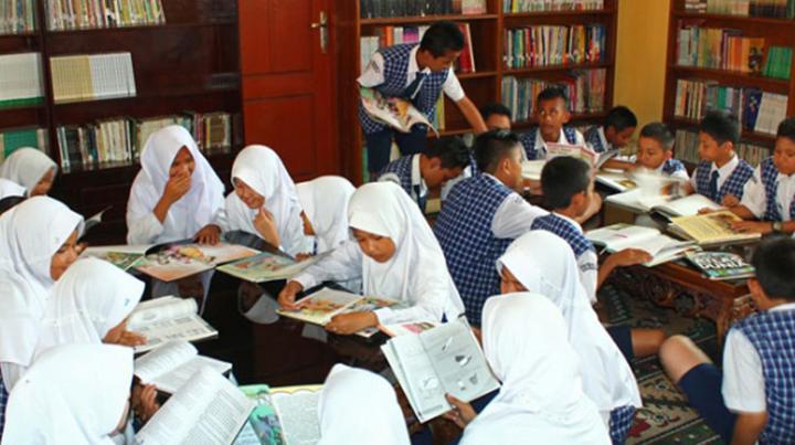 Perbedaan Pendidikan Resmi Dan Non Resmi